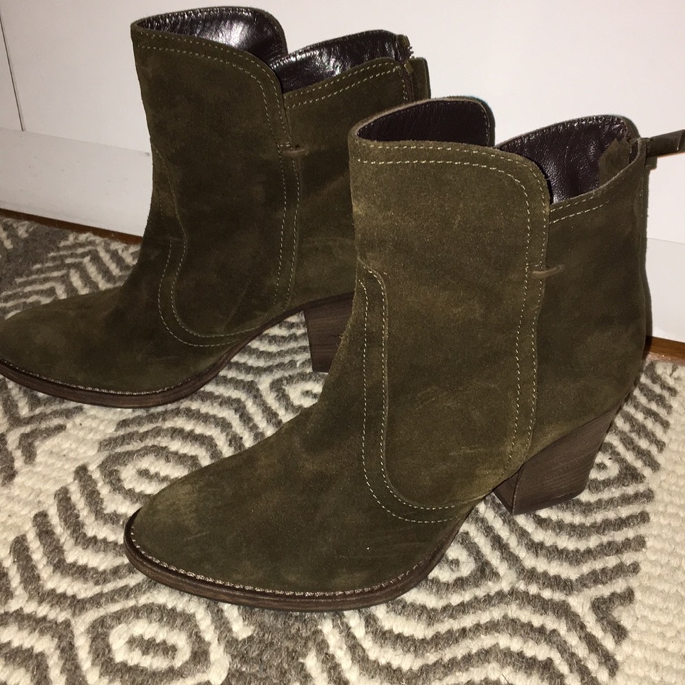 Aquaitalia military green booties.